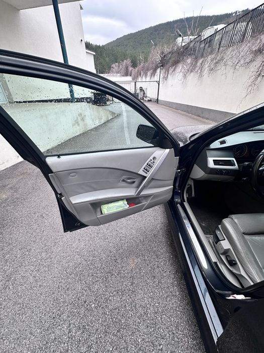 BMW-530- D-xd-M-231kc-2006г