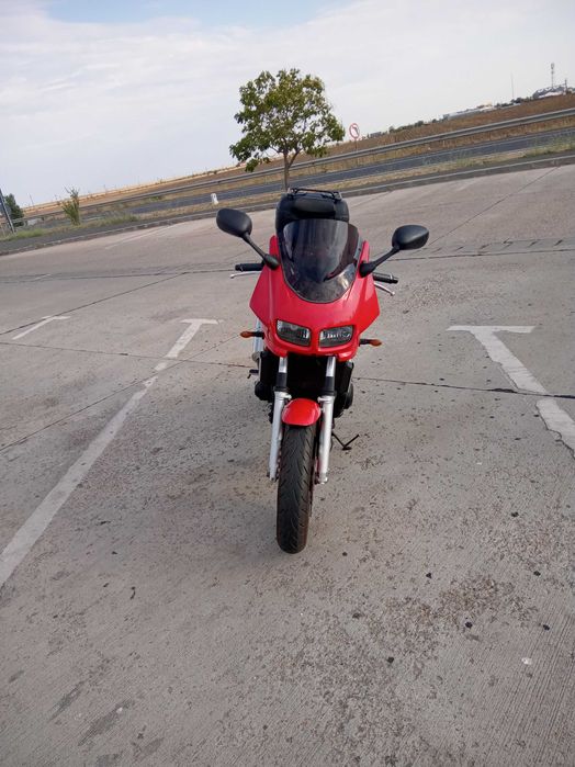 Yamaha FZS 600 Fazer și Aprilia Capo Nord 1000