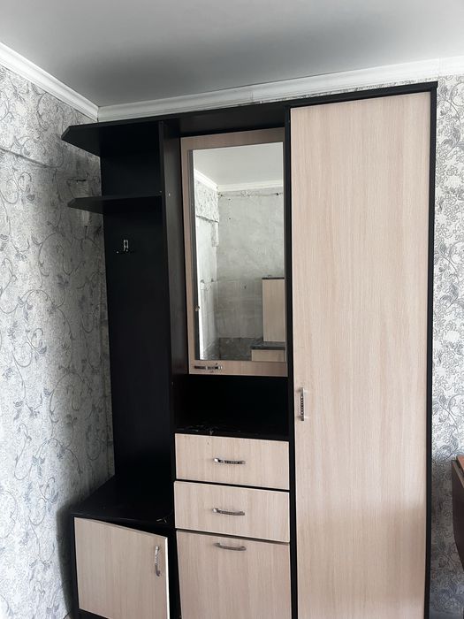 Шкаф , шифонер прихожая