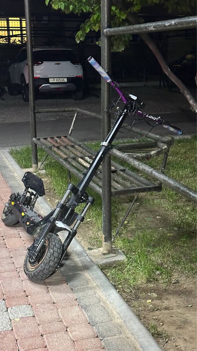 Продам электро самокат KuKirin m5 pro