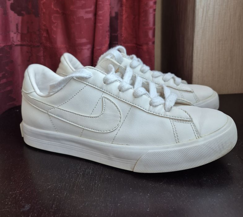 Кроссовки Nike оригинал размер 36