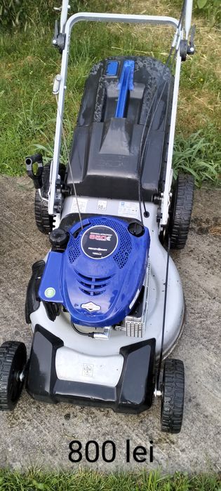 Mașini de tuns gazon