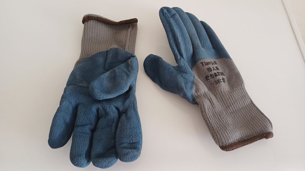 Продам рабочий перчатки спилковый