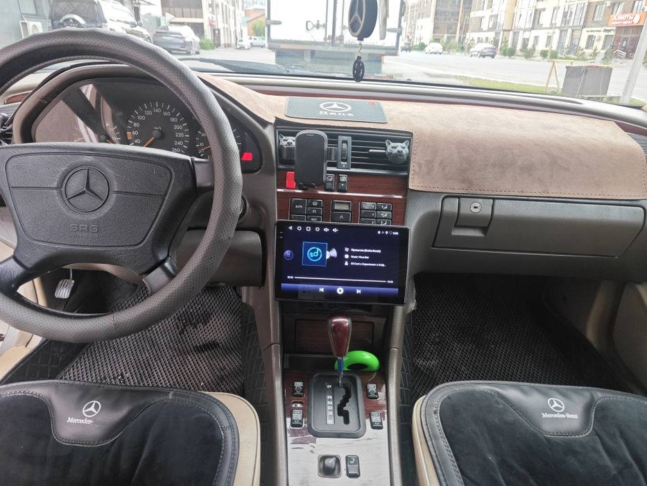 Mercedes-Benz c280