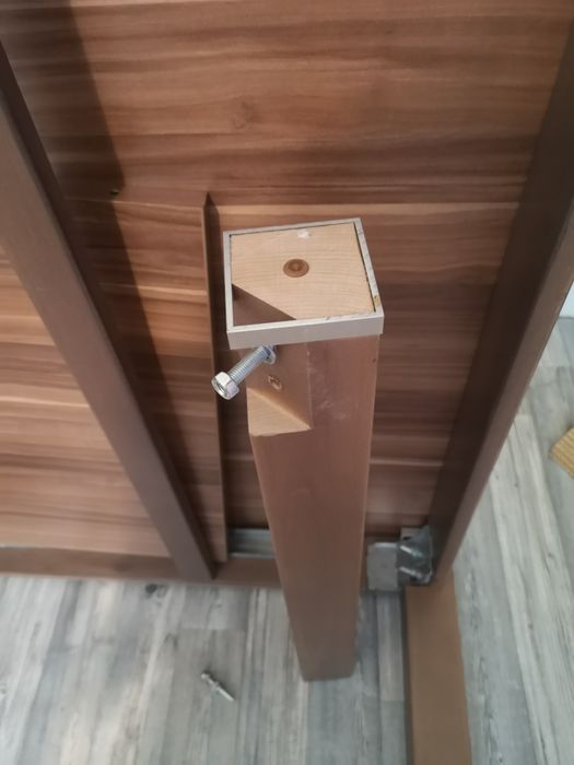 Стилна кухненска разтегателна маса,