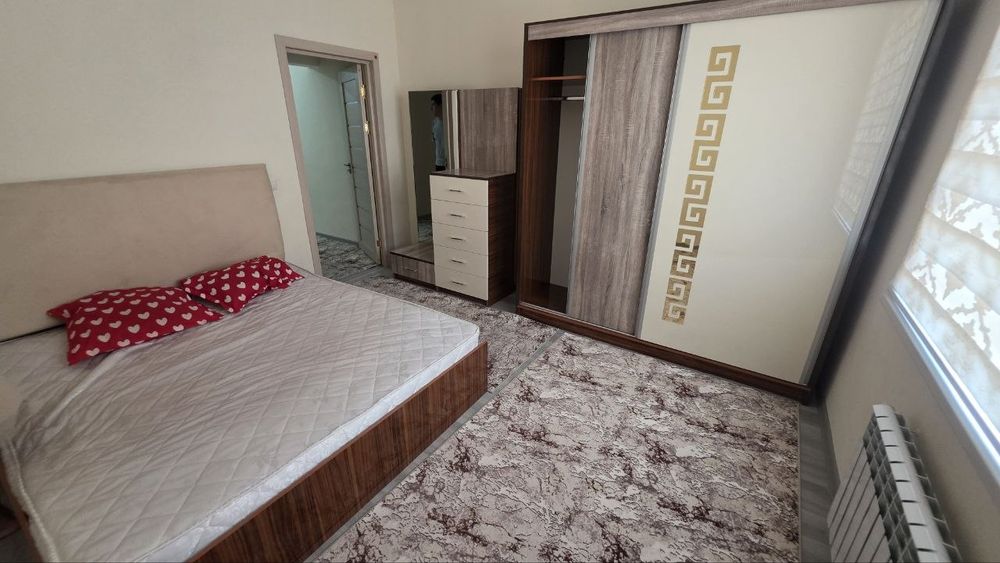 Qorasuvda femily market yonida 3 xonali ijaraga