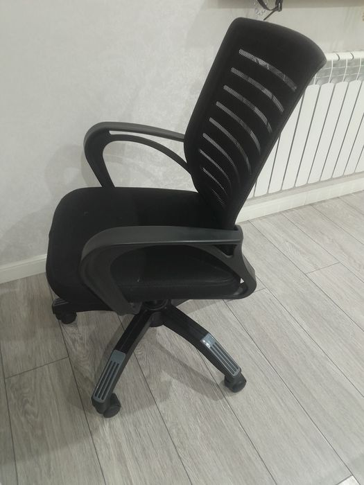 Компьютерное кресло сатыладв