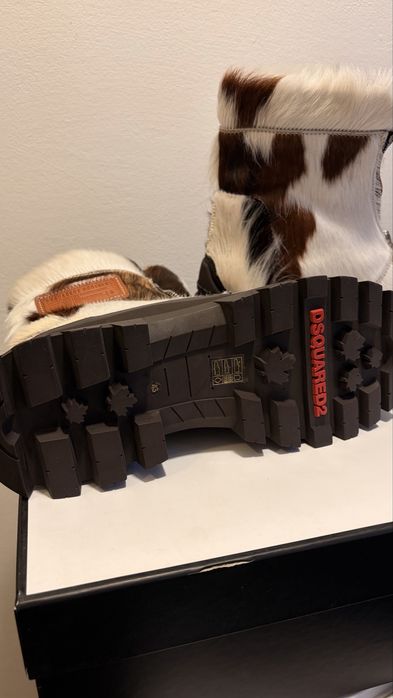 Ghete unicate Dsquared 43 barbati