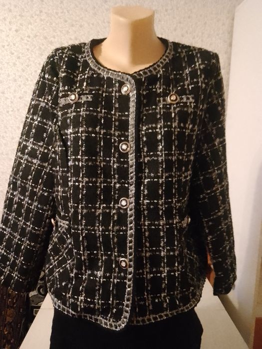 Продам пиджак женский