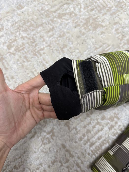 Мужская куртка..