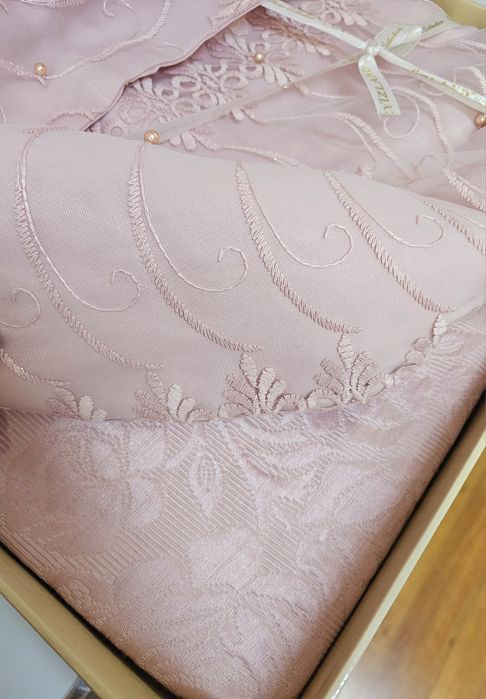 Луксозен комплект в подаръчна кутия