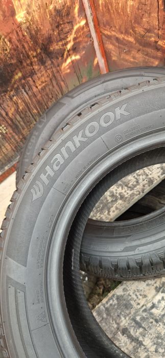 2 Anvelope Ca noi Hankook 215 60 R17C M+S . Dot 2022