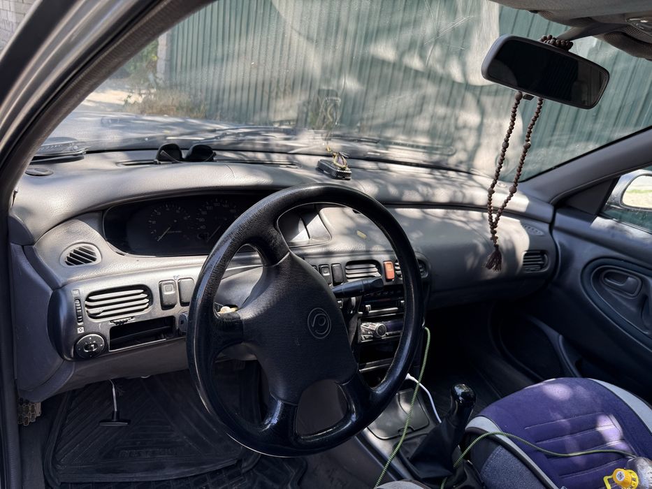 Продам машину mazda cronos 1993