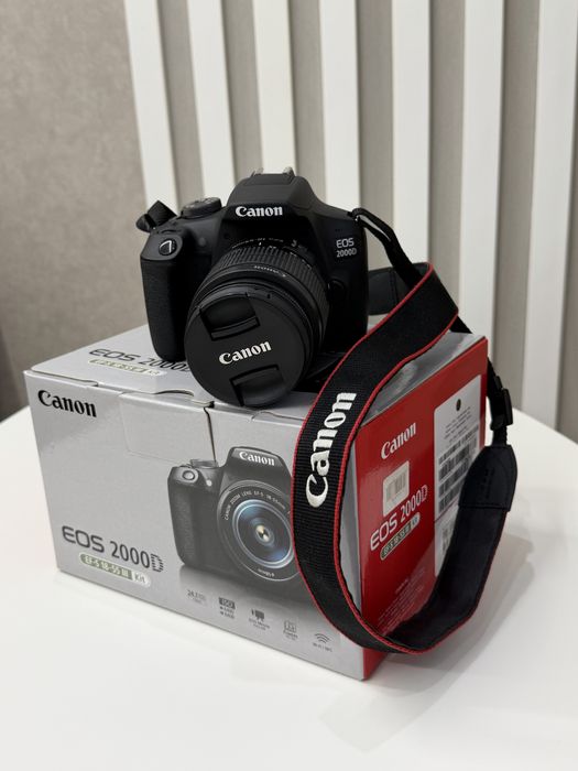 Фотокамера Canon EOS 2000D kit EF-s 18-55mm f/3.5-5.6 III