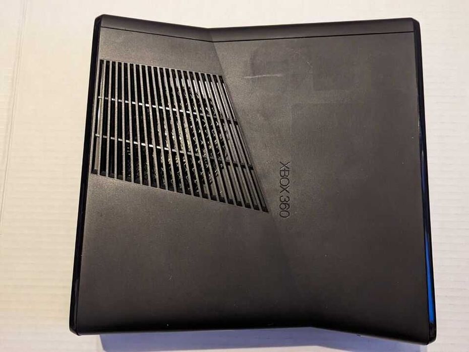 XBOX 360 SLIM прошитый + 200 игр