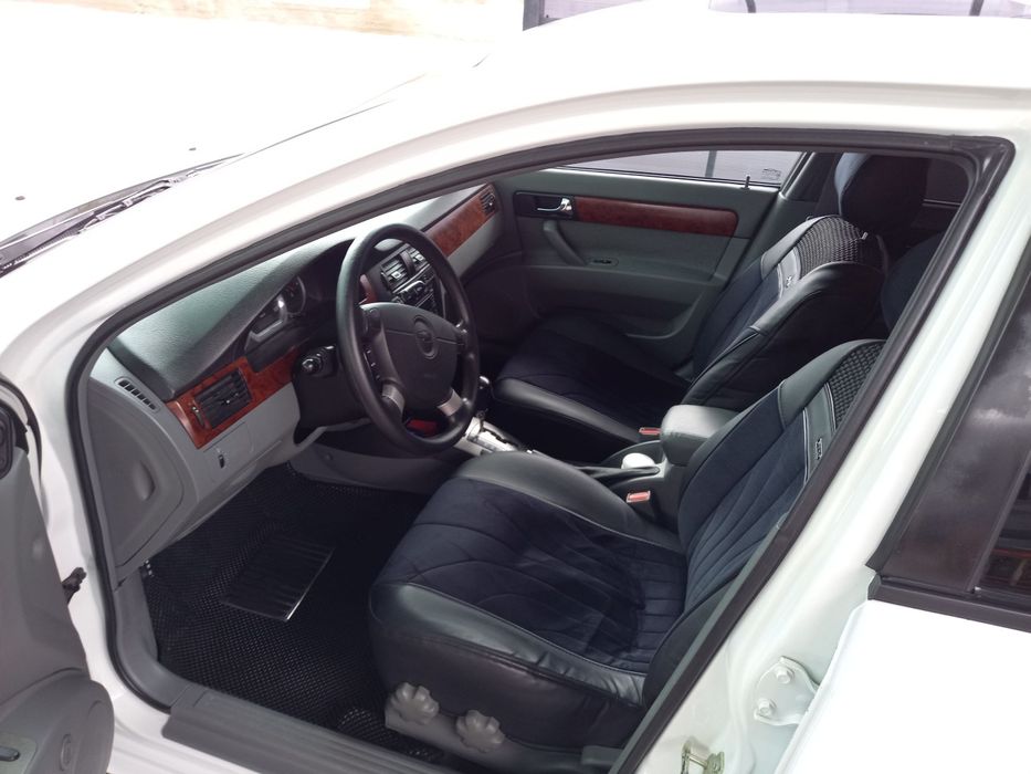 Lasetti sotiladi. Продаётся ласетти