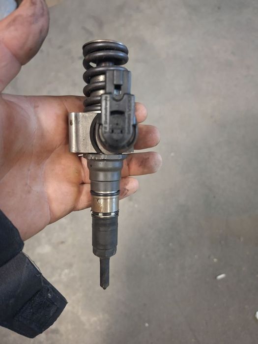 Продавам Дюза за VW