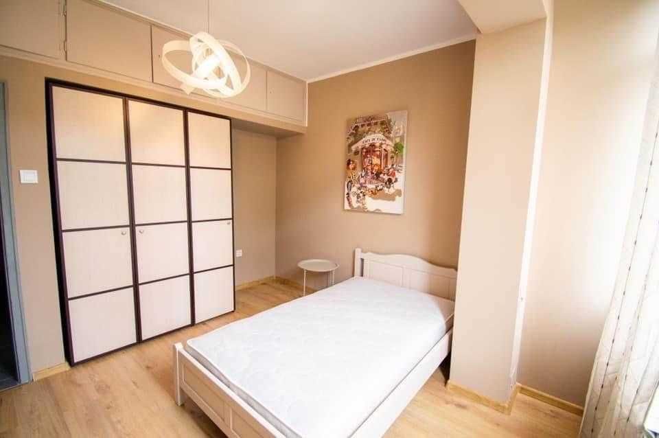 Дава се под наем Тристаен апартамент в София, Лозенец - 100 кв.м за 561 € - Снимка #3