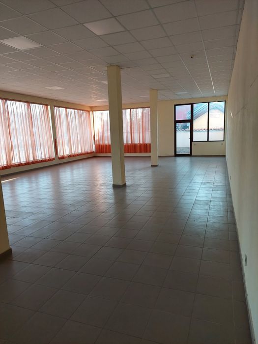 Дава се под наем