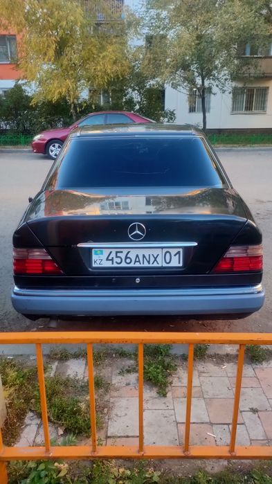 Продам Мерседес Ешка w124