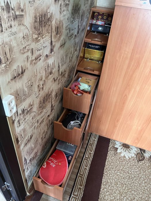 двухъярусная кровать