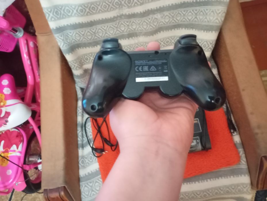 Прошитая PS 3  в хорошем состоянии