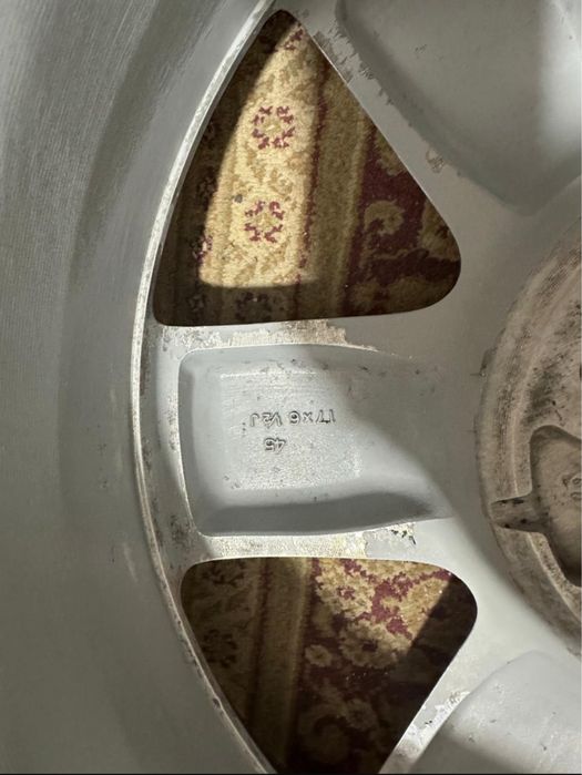 Продам диски 4 шт оригинал