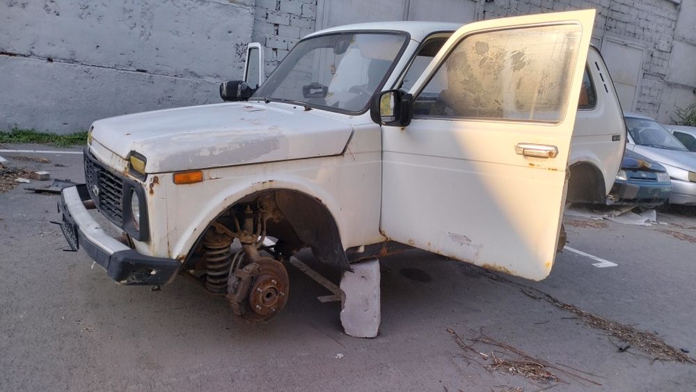 Нива по запчастям в Павлодаре