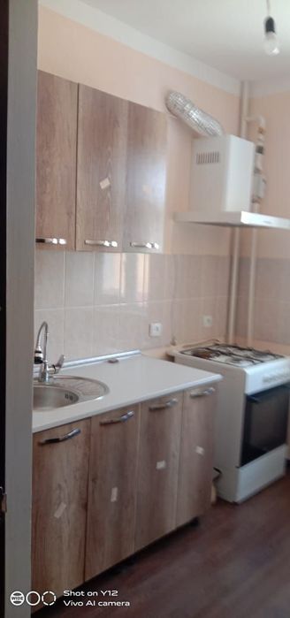 Ободда 2019 йил салинган 4 домда 3 этаж 3 хонали жой сатилади.