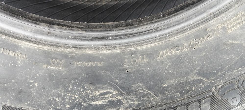 Продам шины 245/70. R 17