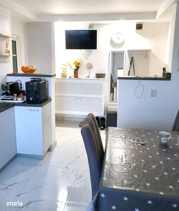 Apartament 2 camere, Cetate, zona piata, et.3, renovat