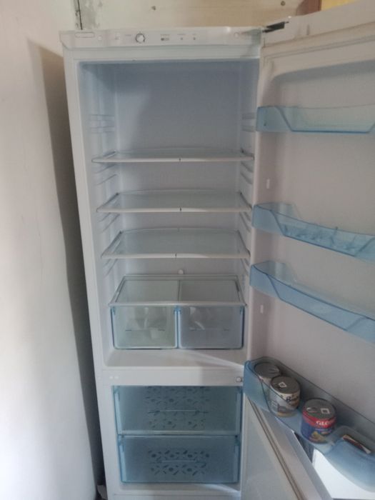 Холодильник Бирюса