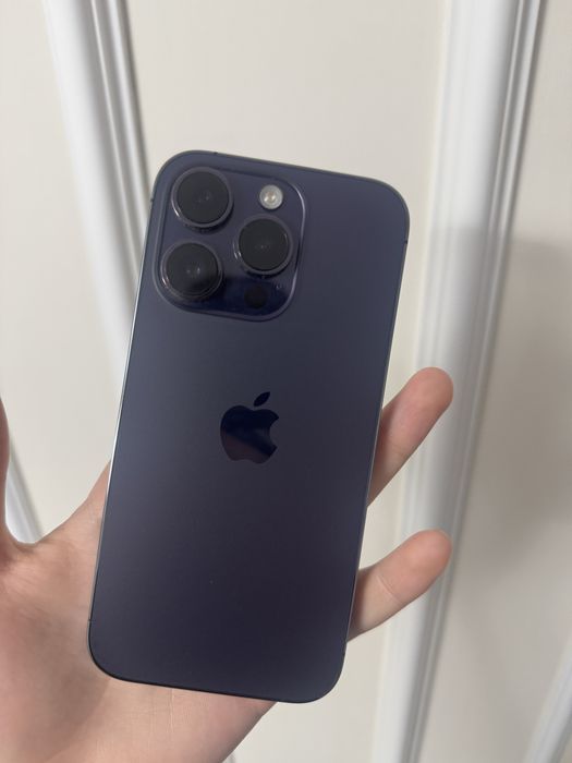 продам iPhone 14 pro