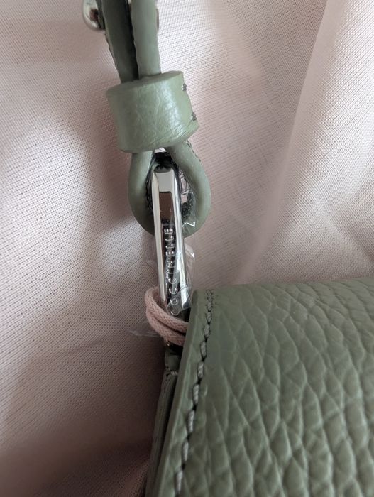 Coccinele genata piele texturata, noua cu etichetă