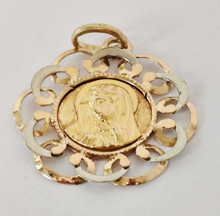 Pandantiv - Maica  aur 18k  2.71 Gr (AG35 B 34714.6) Garantie 2 ani !