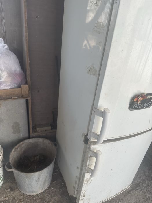 Продается холодильник