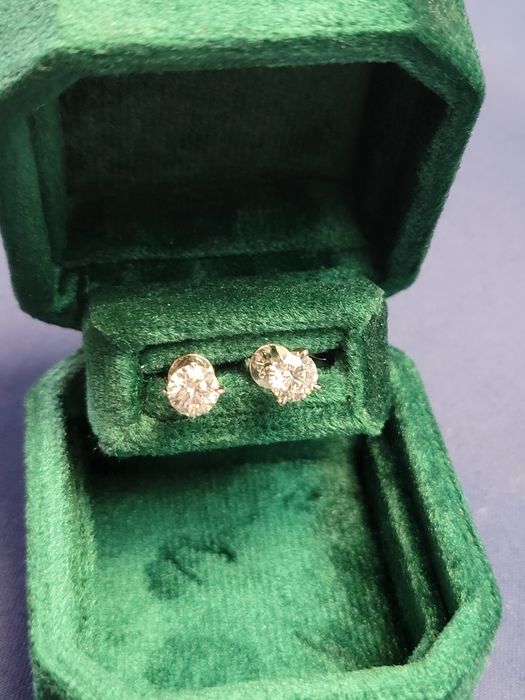 Диаманти обеци 2× 0.5 кт. Общо 1 карат