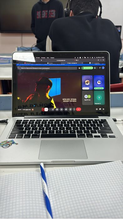 macbook pro 256