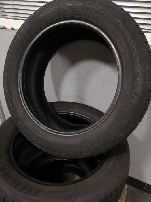 2бр 225/55/17 GOODYEAR 6,8мм грайфер дот:20 Предлагаме монтаж--
