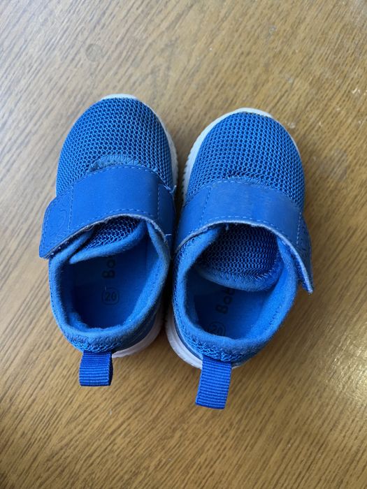 Продам детскую обувь