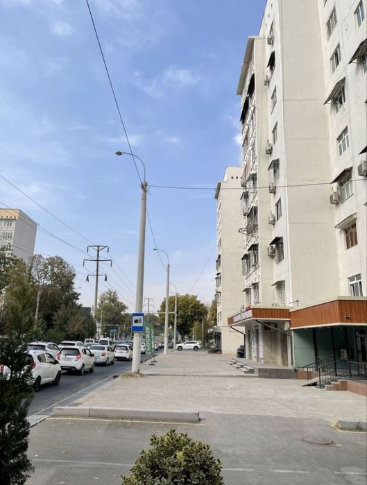 Qorasaroy 3 hona 82 kvadrat