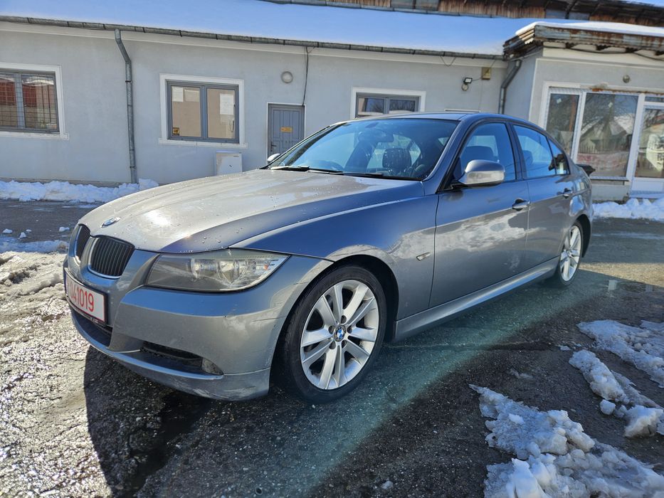 Bmw e90 318d lci
