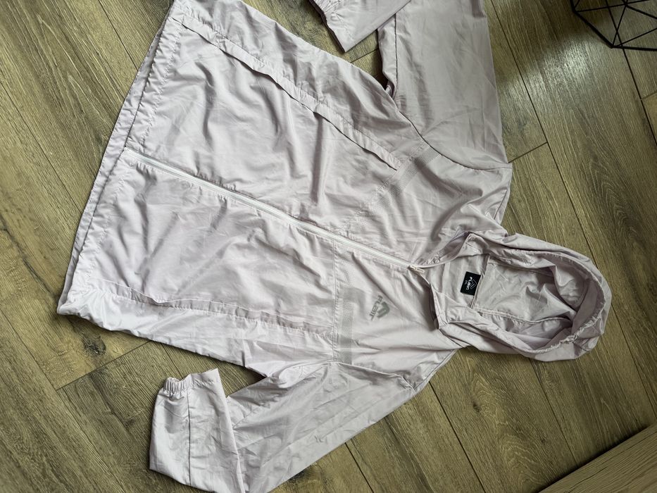 Дамска ветровка flair нова