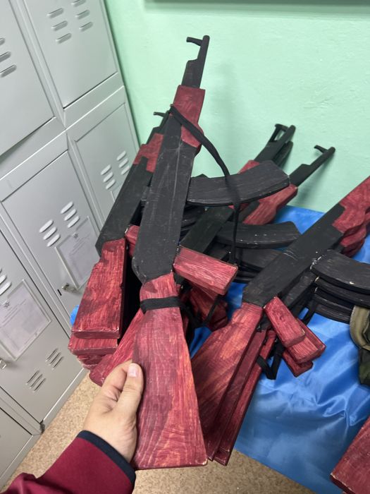 Продам деревянный автомат