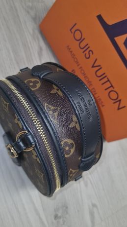 Geanta Louis Vuitton Pret:22€ - Haine Accesorii si Genti