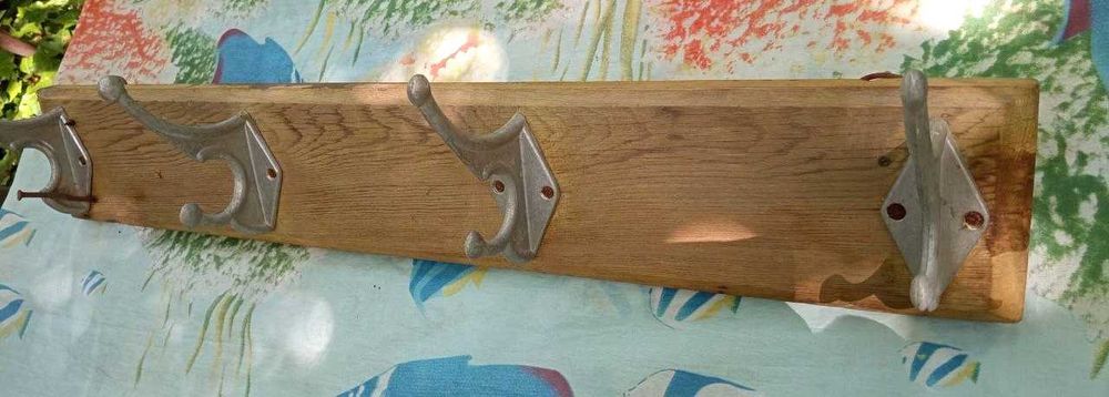 Вешалка настенная для рабочей одежды