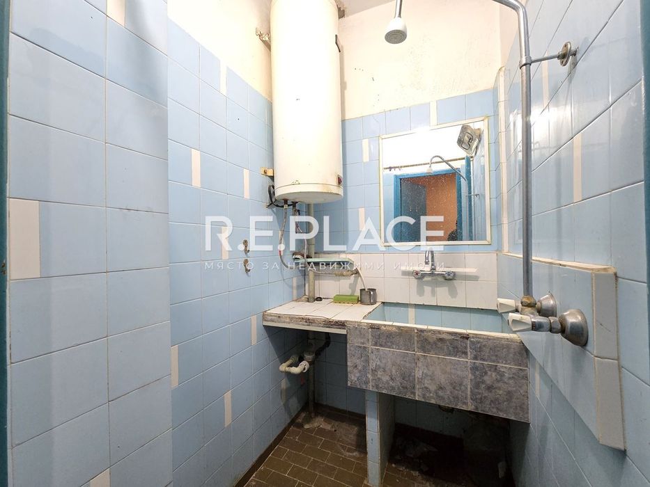 Продава се Двустаен апартамент в Варна, Възраждане 2 - 70 кв.м за 838 €/кв.м - Снимка #11