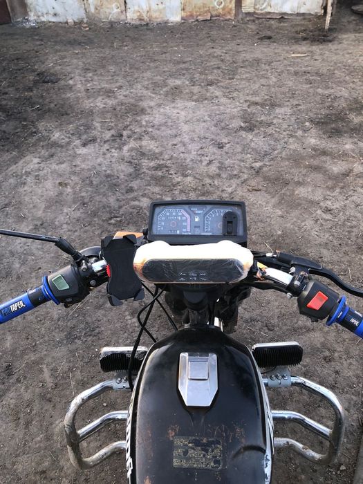 Продаю Мотоцикл сузуки 200