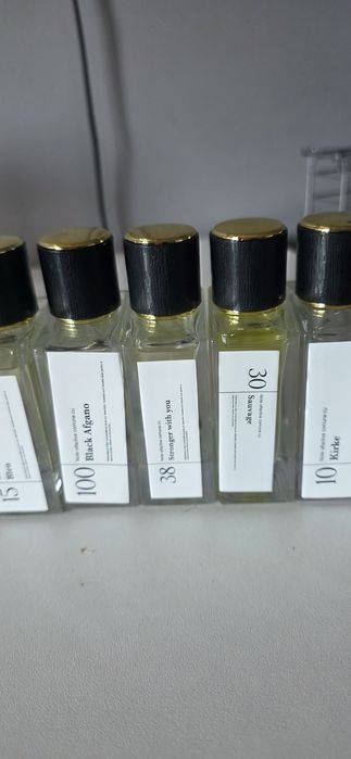 8 parfumuri Esteban