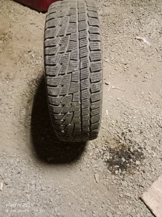 Продам зимние шины